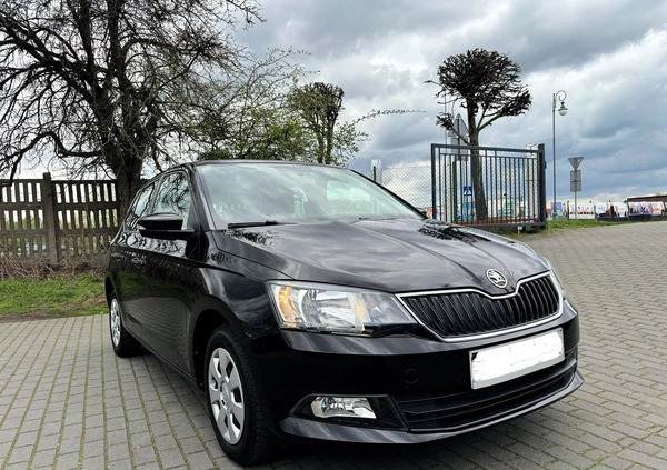 Skoda Fabia cena 39990 przebieg: 19300, rok produkcji 2017 z Czarnków małe 106